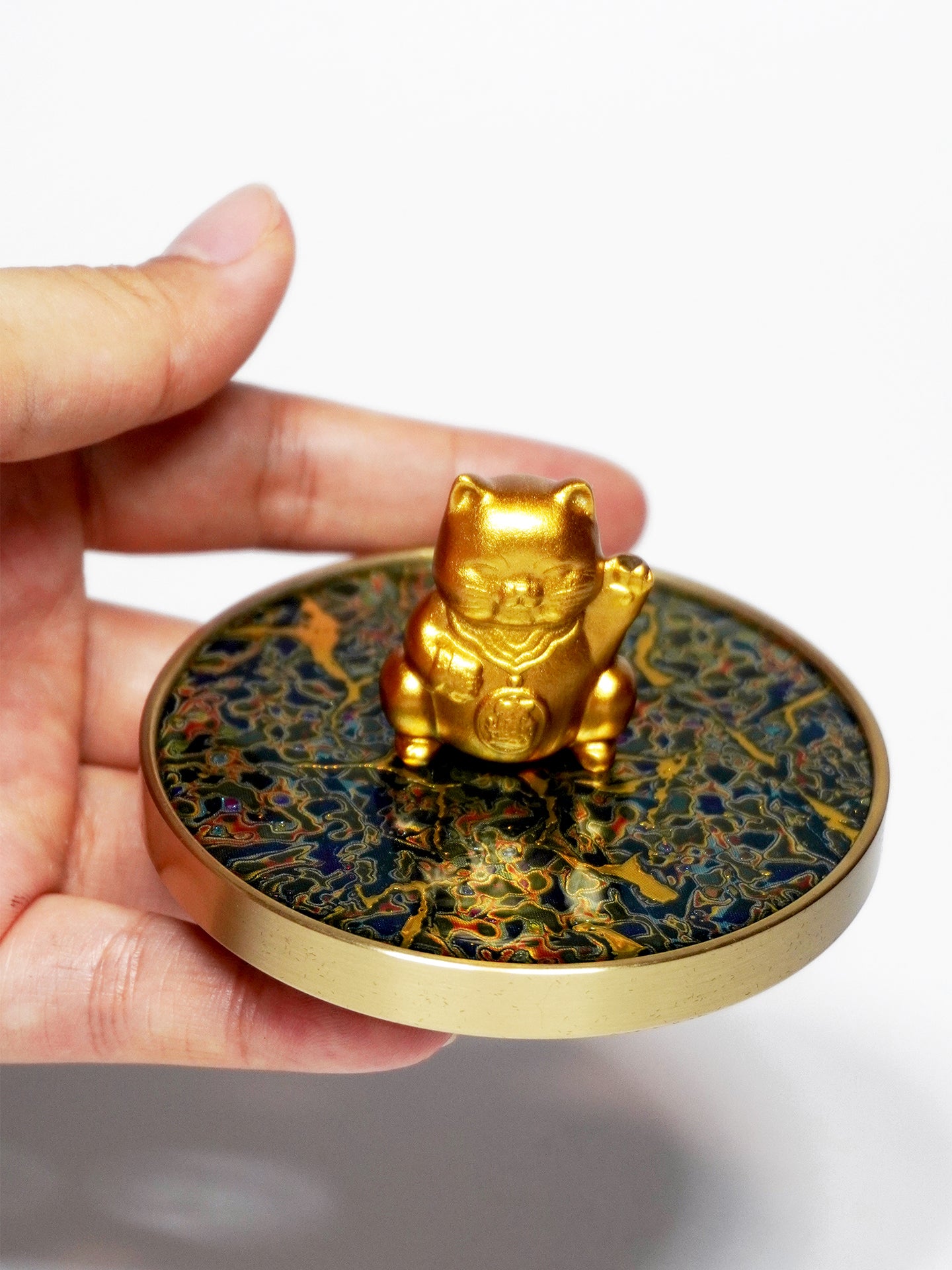 Wealth-Attracting Fortune Cat Incense Holder | Chinese Fengshui Brass & Lacquer Censer for Prosperity & Good Luck